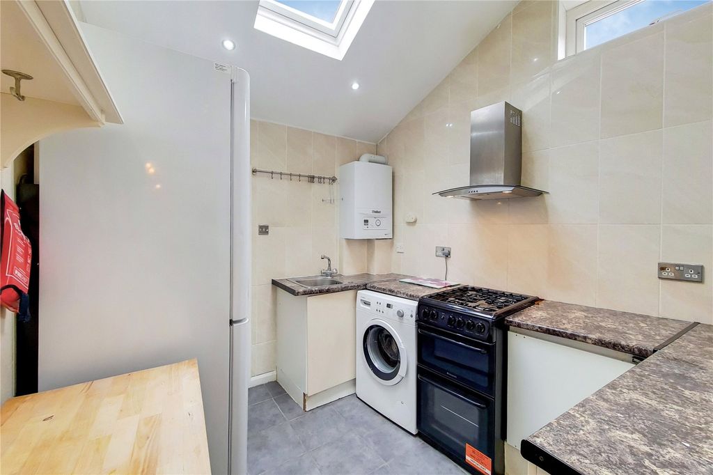 Property photo 2 of 6