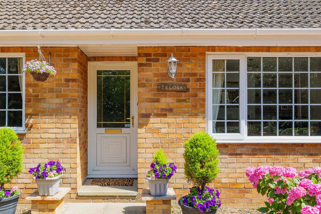 Property photo 2 of 37 5080871