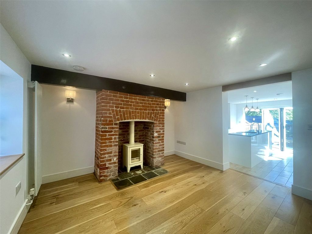 Property photo 2 of 29 Picture No. 69