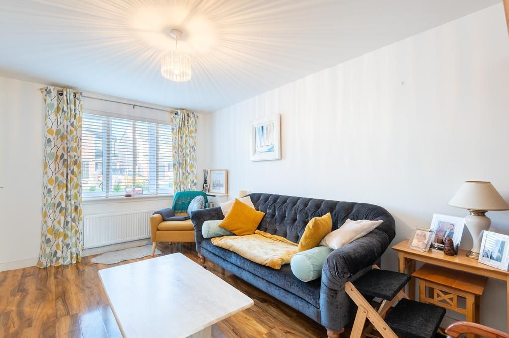 Property photo 2 of 27 Cup1431Seg Living Room.Jpg