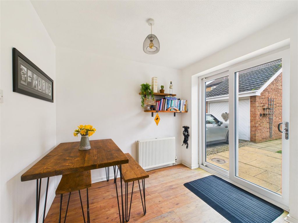 Property photo 3 of 13 Cam03303G0-Pr0298-Still012.Jpg