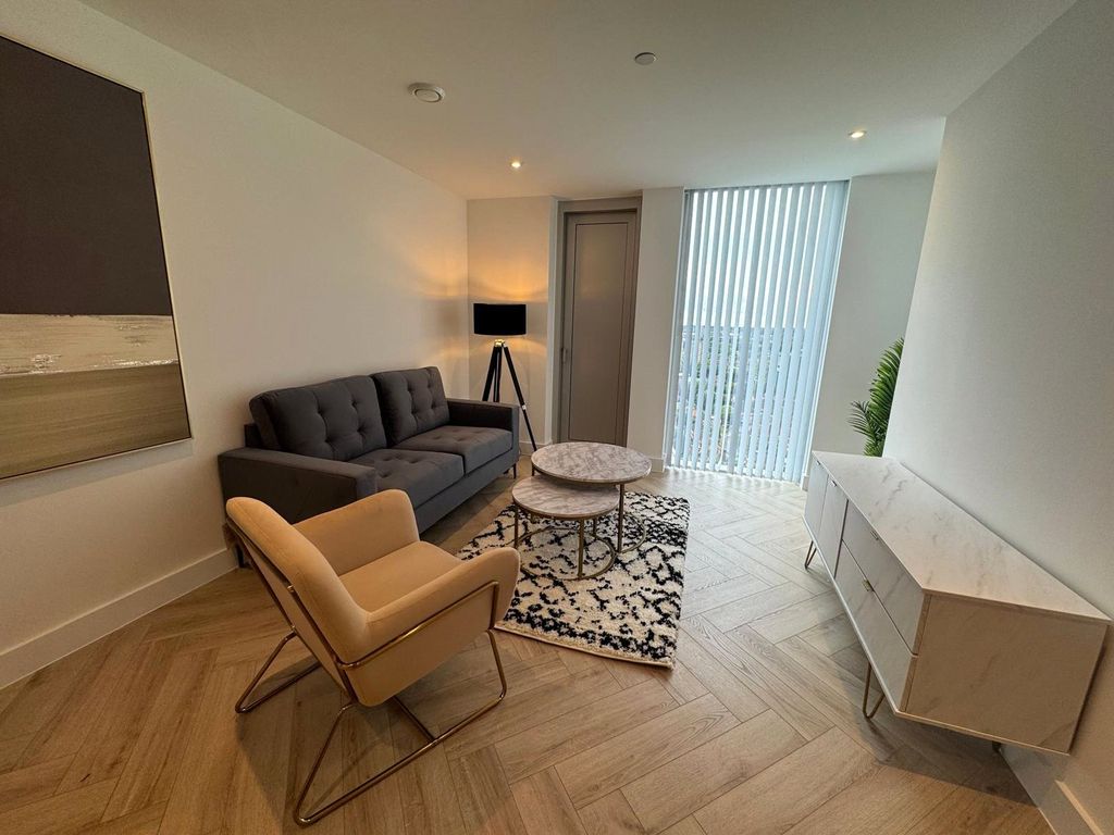 Property photo 2 of 42 Picture No. 07