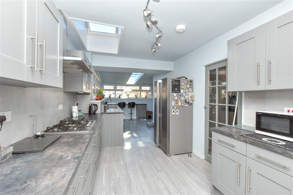 Property photo 2 of 13 Kitchen