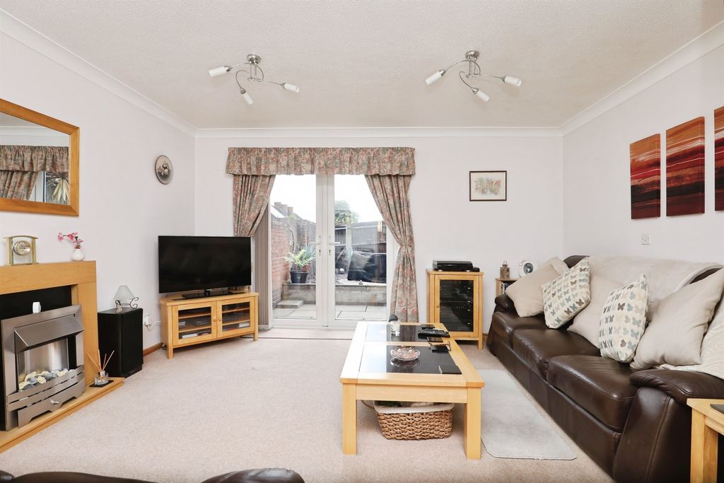 Property photo 2 of 16 Image