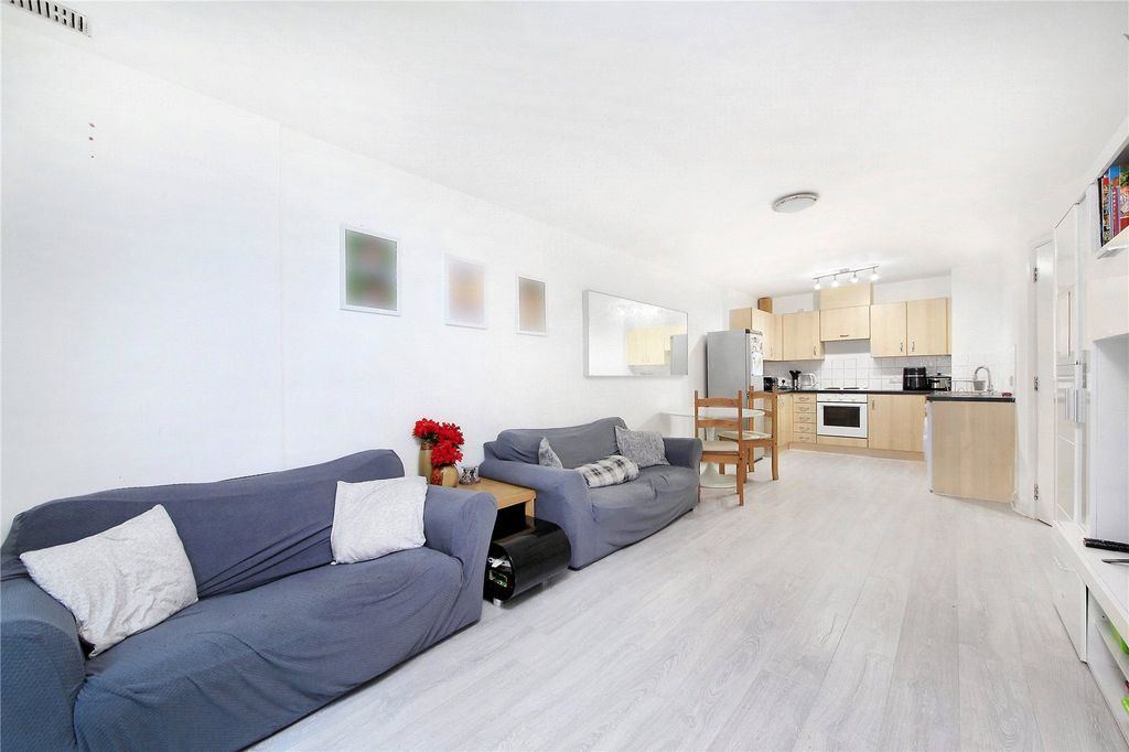 Property photo 3 of 11 Picture No. 04