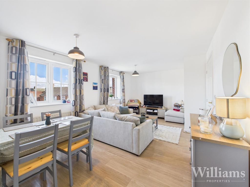 Property photo 2 of 10 Cam02861G0-Pr0419-Still013.Jpg