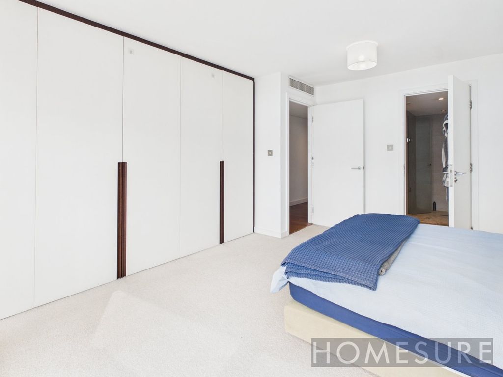 Property photo 3 of 19 Picture No. 01