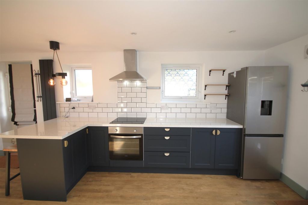 Property photo 3 of 25 Kiotchen B.Jpg