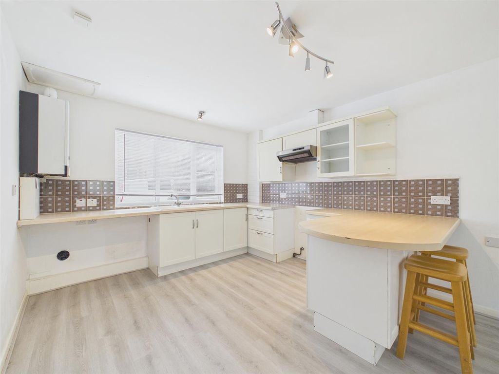 Property photo 2 of 9 L/K/D