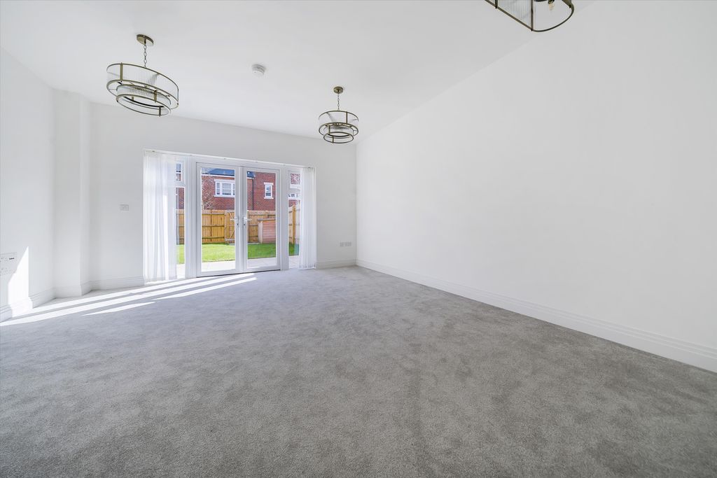 Property photo 3 of 9 Image