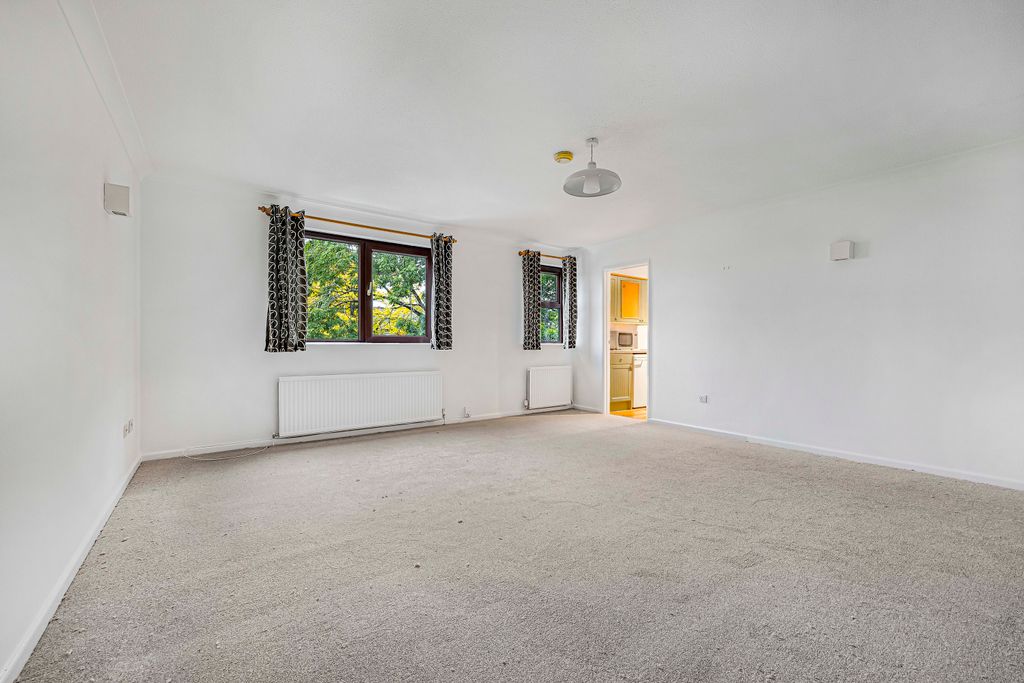 Property photo 3 of 12 14_40952