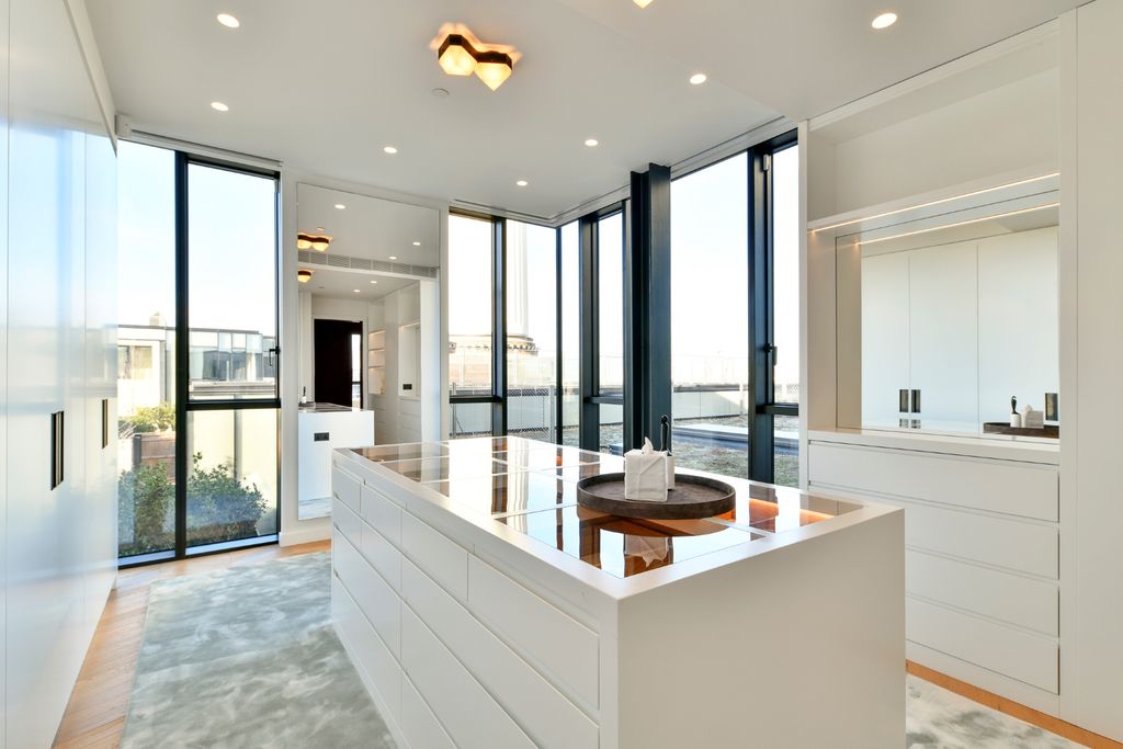 Additional image 7 of 4 bed flat to rentCircus Road North, Battersea, London SW11, United Kingdom, Battersea,