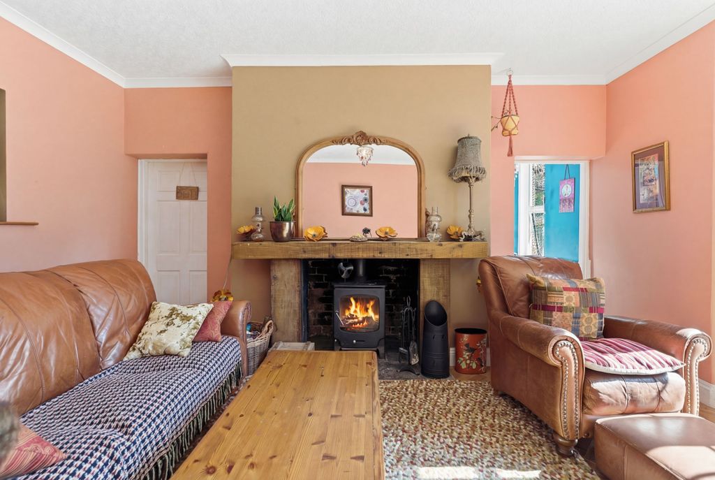 Property photo 3 of 38