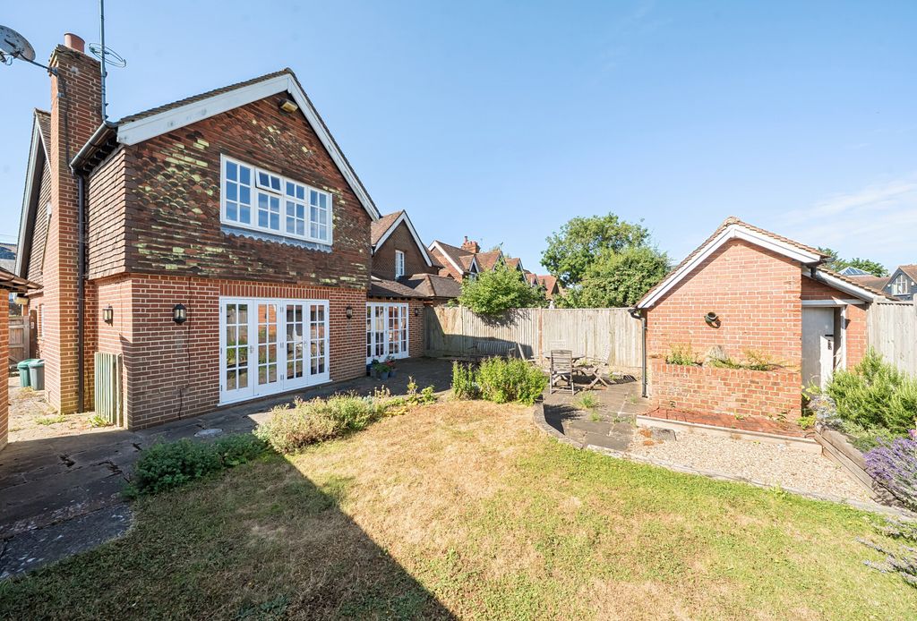 Property photo 1 of 18 1323823-4-686E52c...