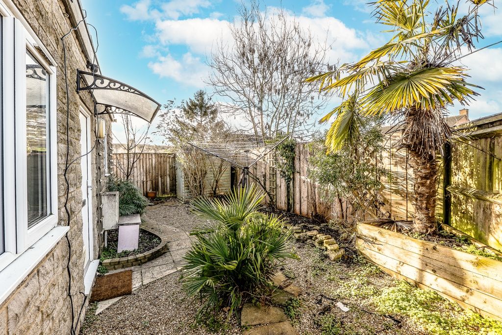 Property photo 1 of 12 Dsc01789-2