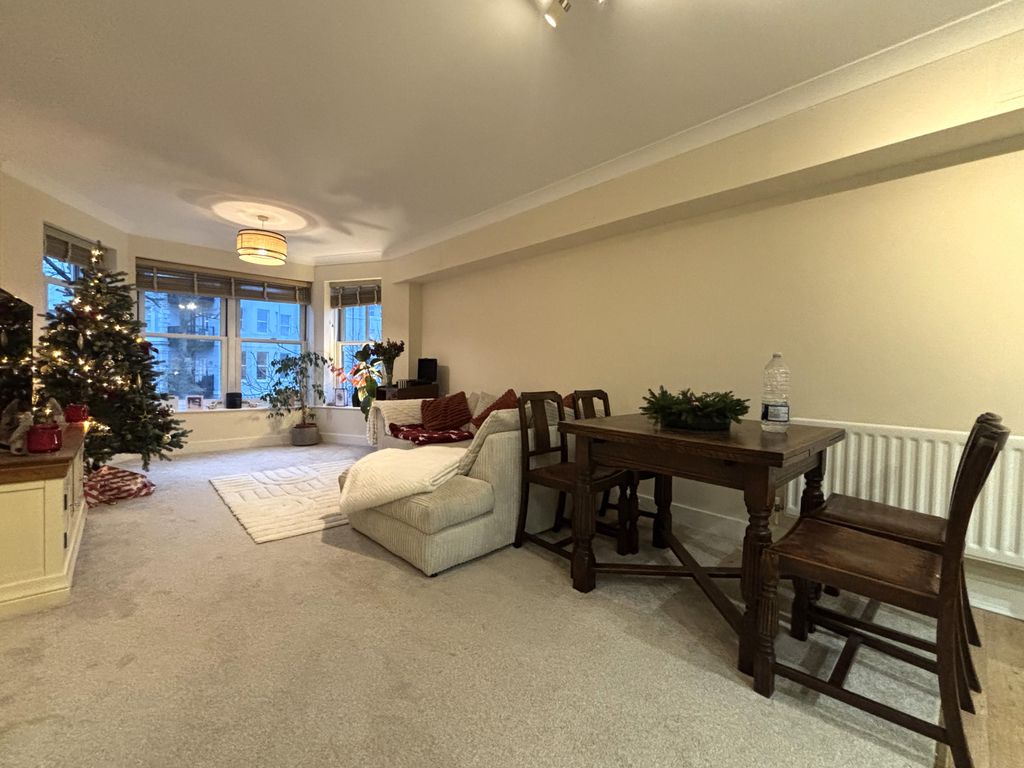 Property photo 3 of 10 Gallery