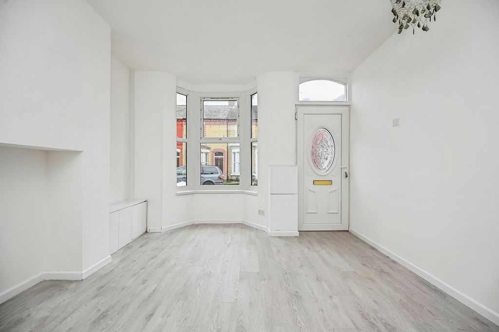 Property photo 3 of 16 Photo