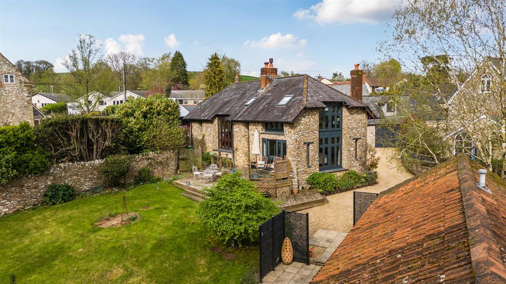 Property photo 1 of 20 Parkhayes