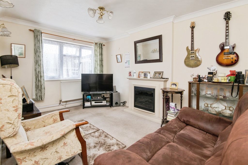 Property photo 3 of 11