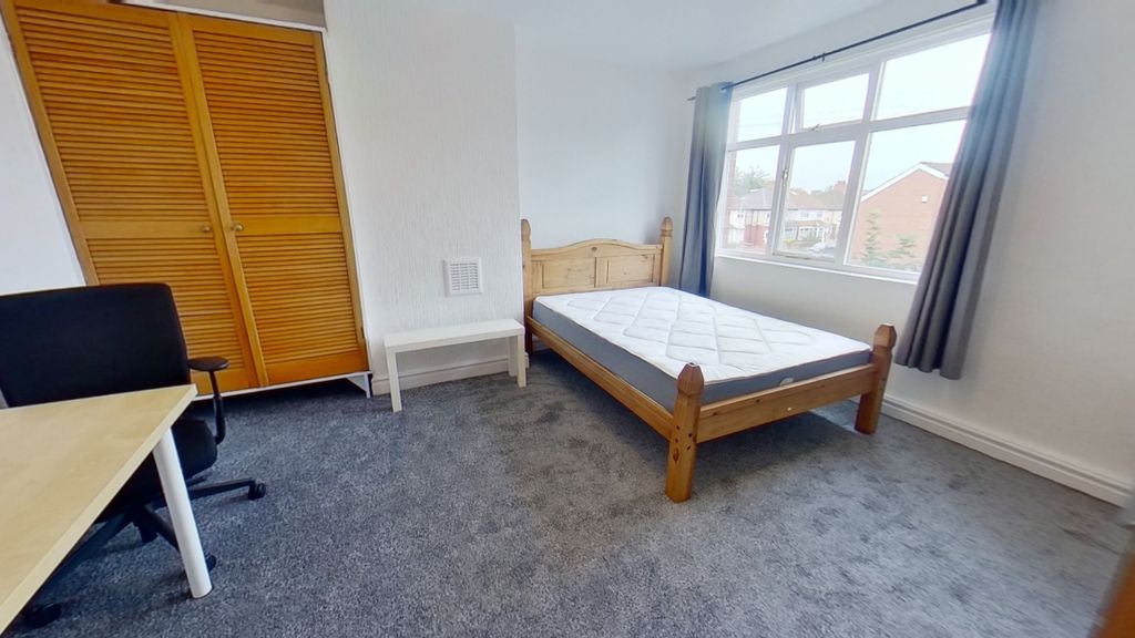 Property photo 2 of 10 Hessle-Avenue-11182021144402.Jpg