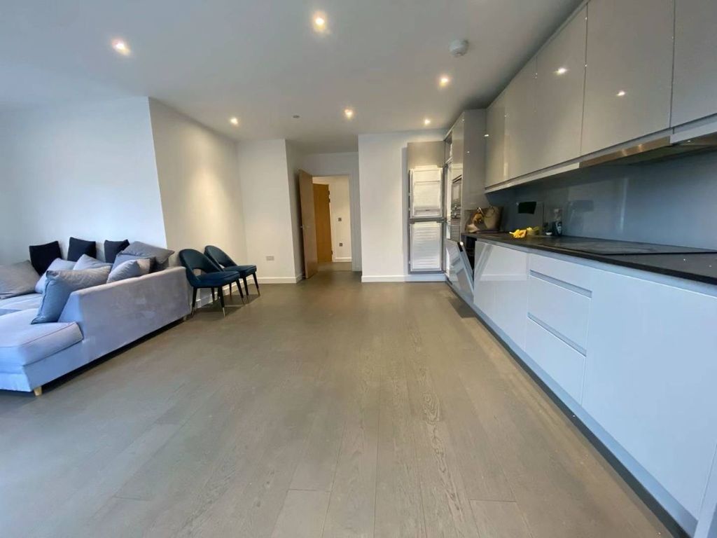 Property photo 2 of 12