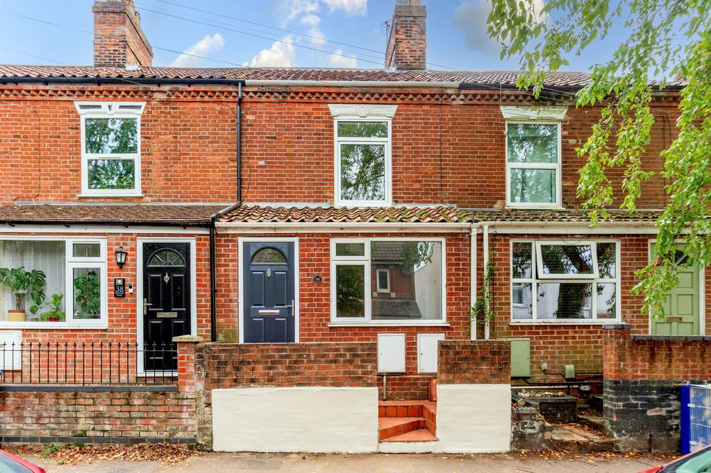 Property photo 1 of 16