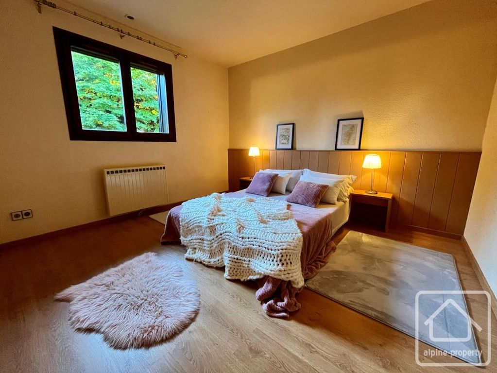 Property photo 3 of 33