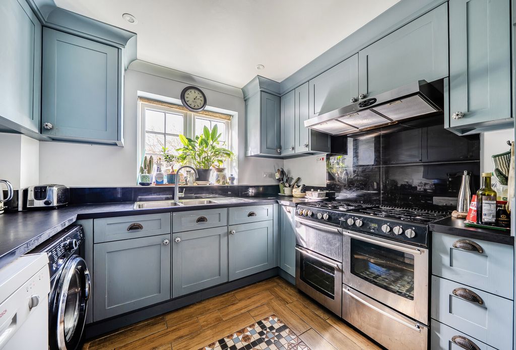 Property photo 1 of 16 1423790-2-69B973F...