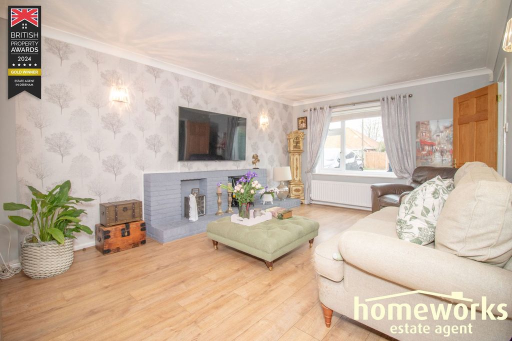 Property photo 2 of 15