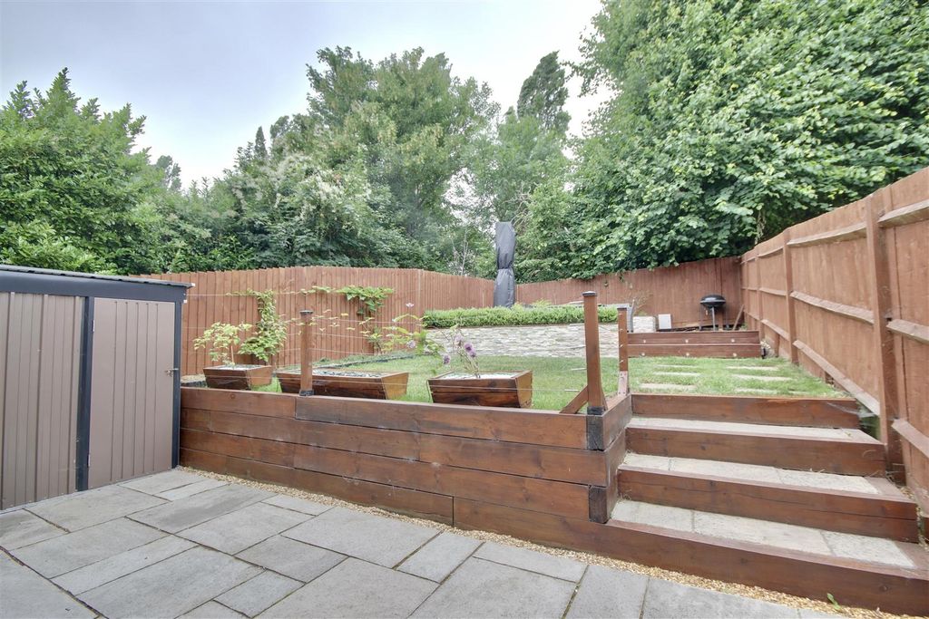 Property photo 3 of 19 06870Fb7-B130-43D0-80Cf-684Dcb3823EE_1_201_A.Jpeg