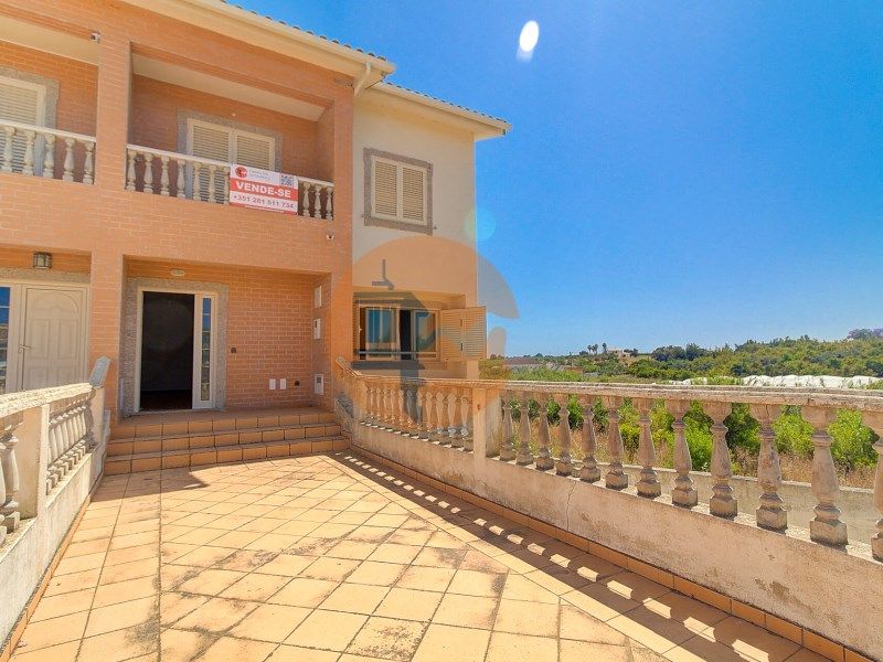 Property photo 1 of 27