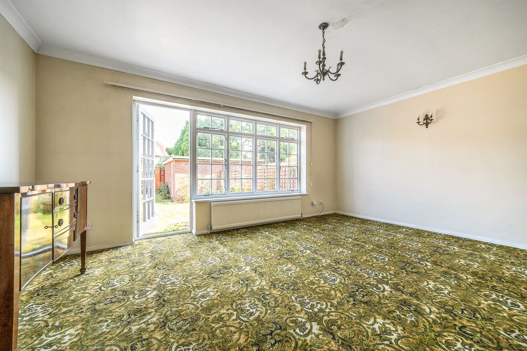 Property photo 3 of 11