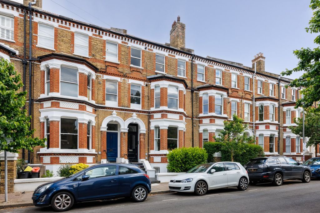 Property photo 1 of 7