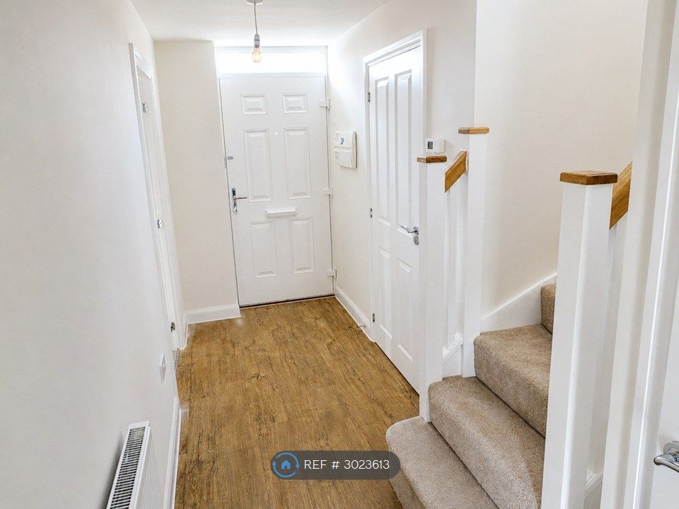 Property photo 3 of 26 Downstairs Hall
