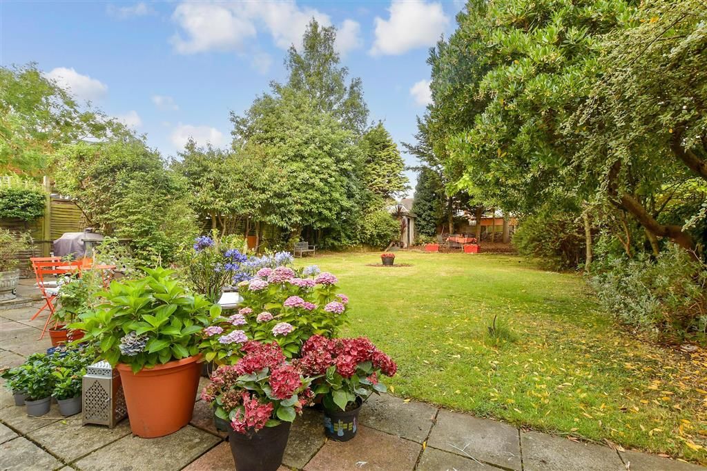 Property photo 2 of 24 Rear Garden