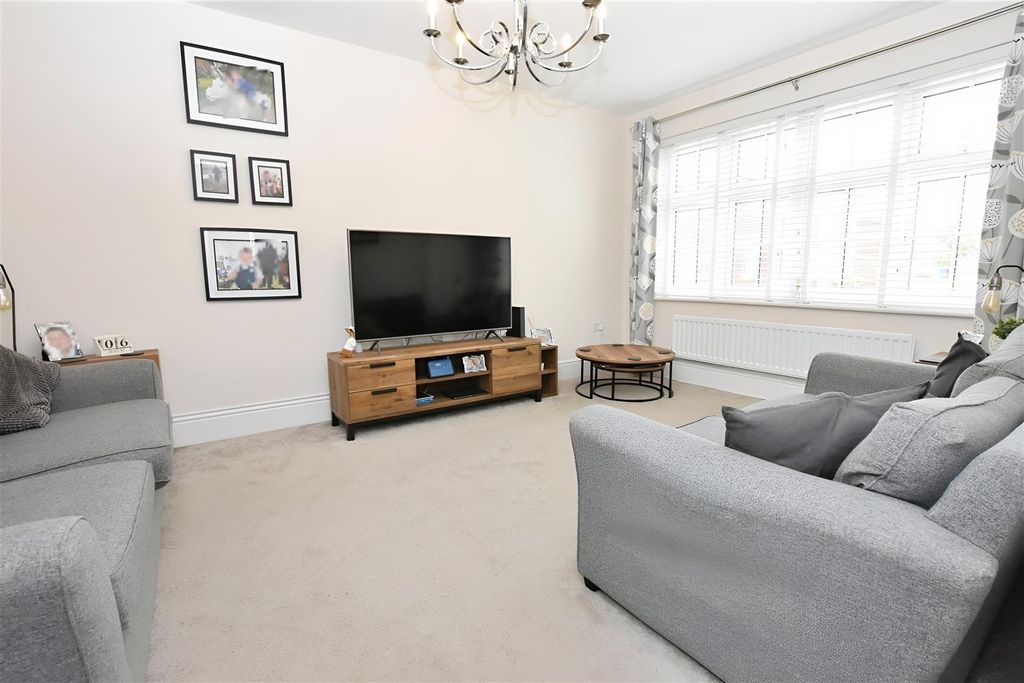 Property photo 2 of 21 Ddf4B257-Xmfiuyxtu0Ysmzf8Frmhja.Jpg