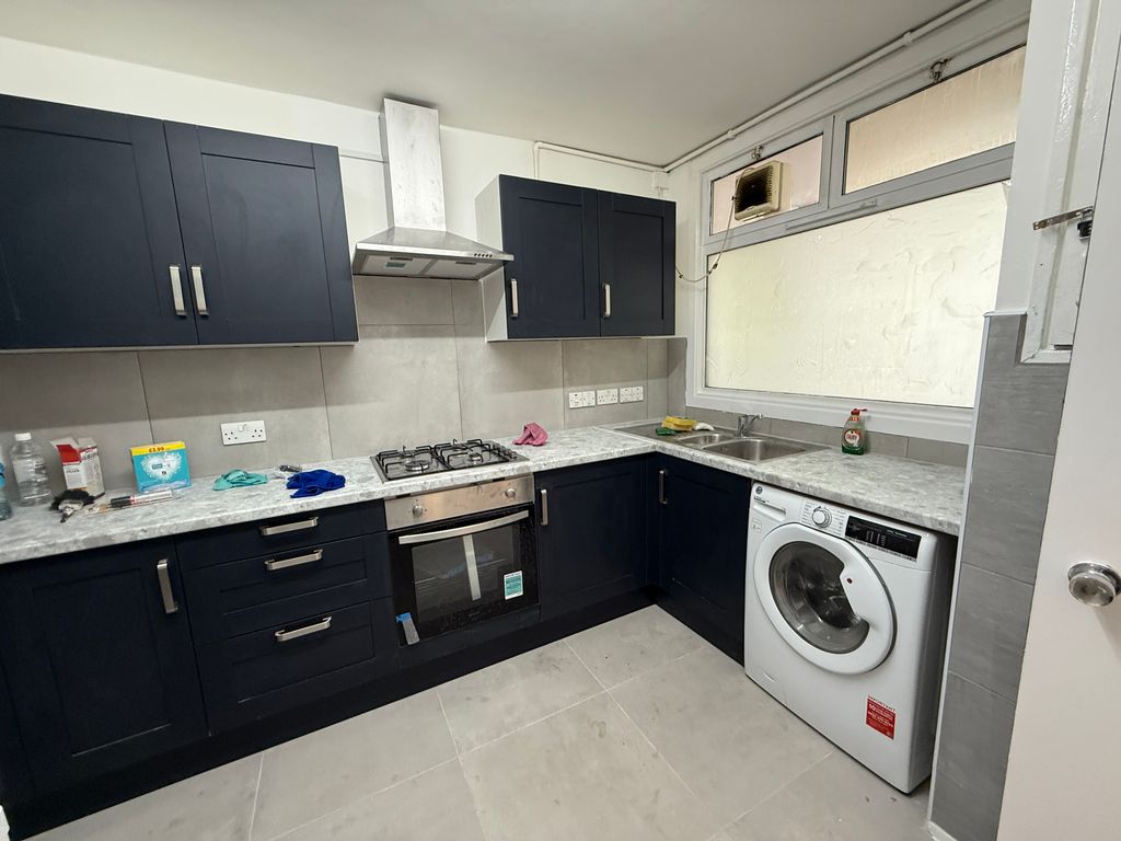 Property photo 1 of 4