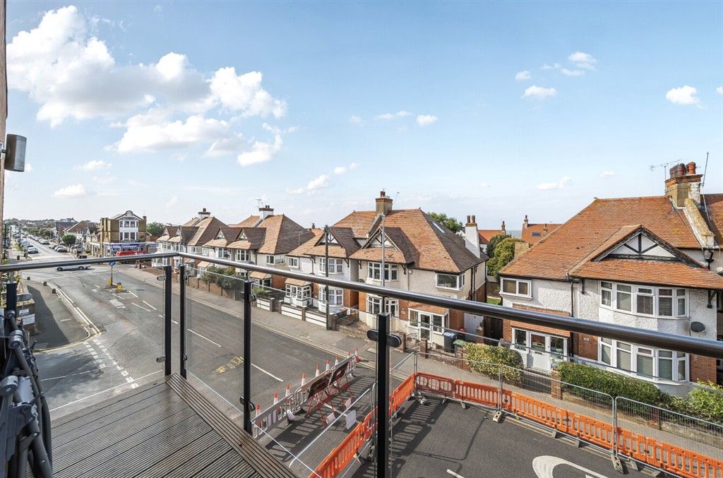 Property photo 3 of 4 Balcony