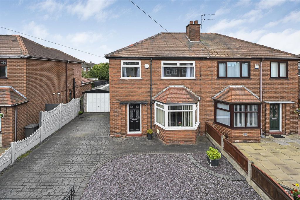 Property photo 1 of 33 165 Charles Street External (7).Jpg