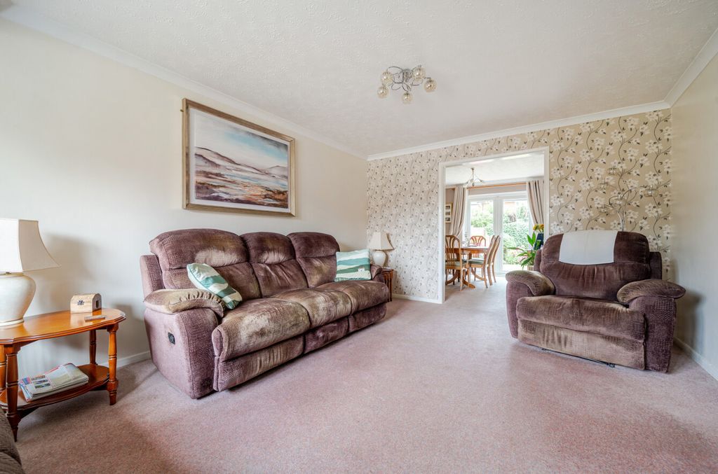Property photo 3 of 24 1333280-13-688Cb7...