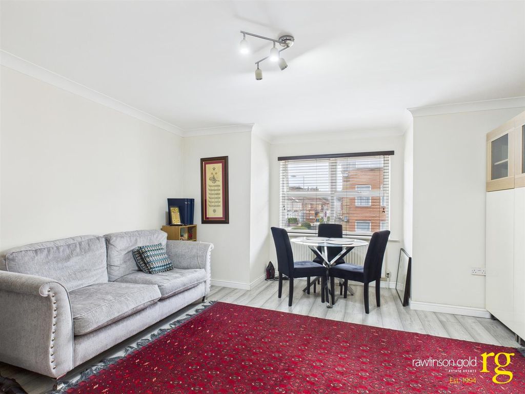 Property photo 2 of 10 Cam02900G0-Pr0295-Still017.Jpg