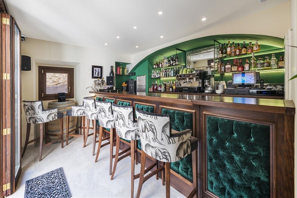 Property photo 2 of 20 Jimmy's Exclusive Club And Bar (7)
