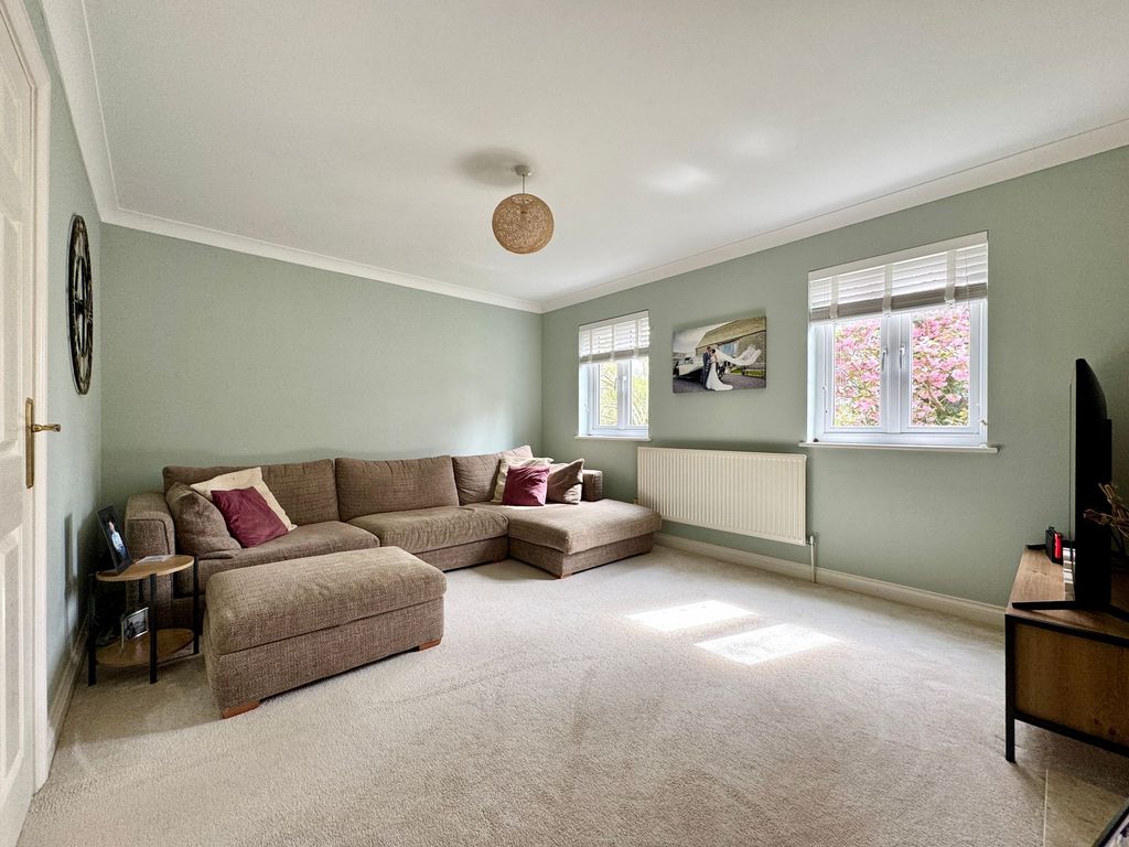 Property photo 2 of 16