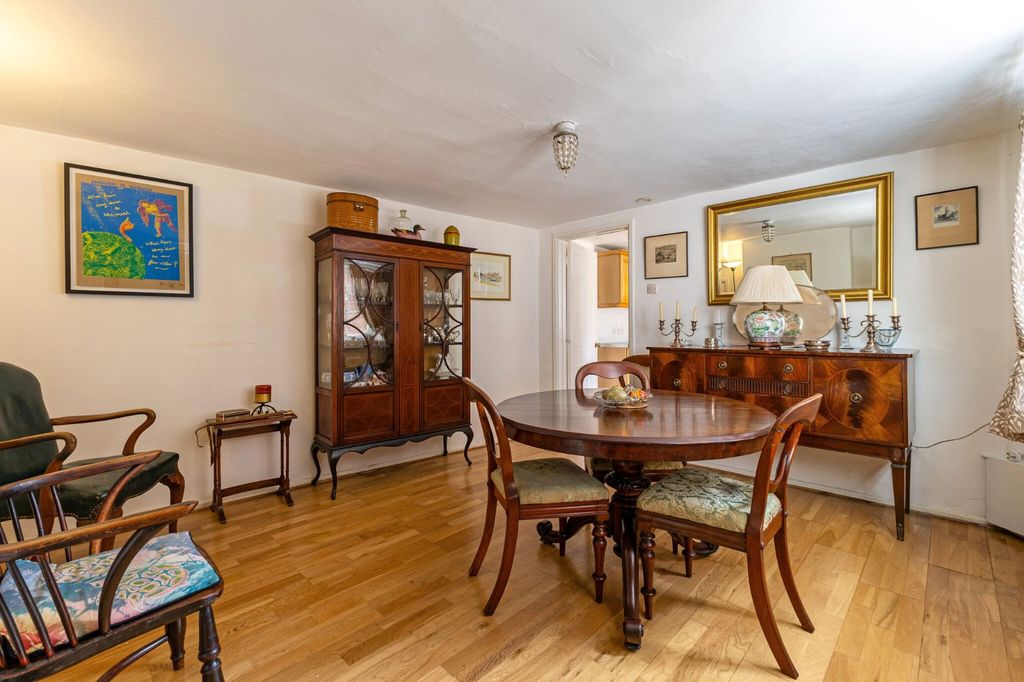 Property photo 3 of 26 93 Dining Room