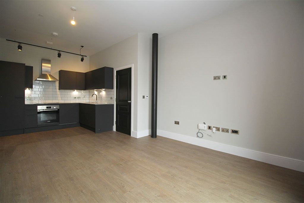 Property photo 1 of 27 Lounge / Diner