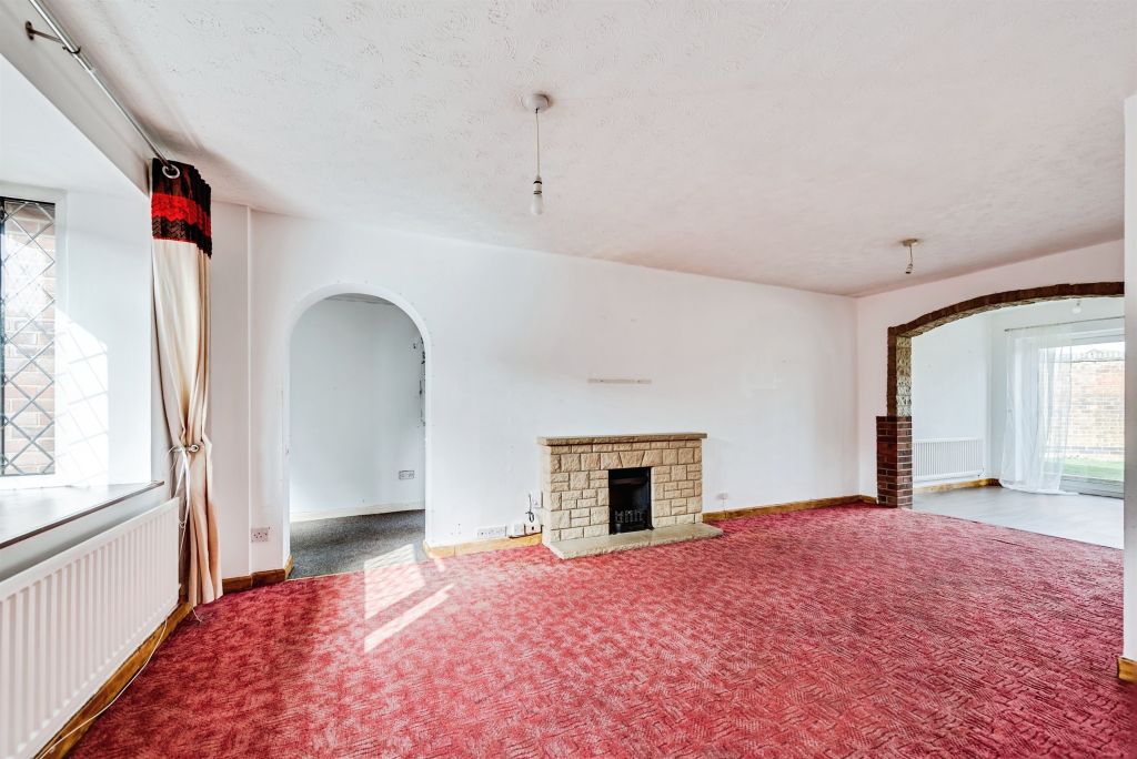 Property photo 2 of 21