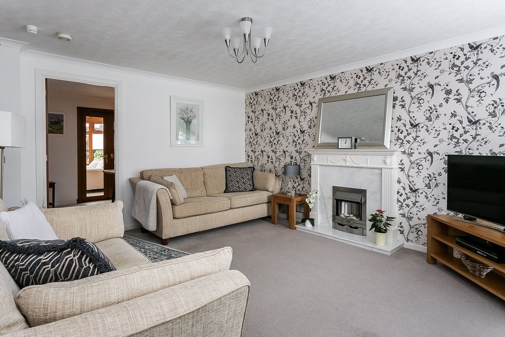 Property photo 3 of 30