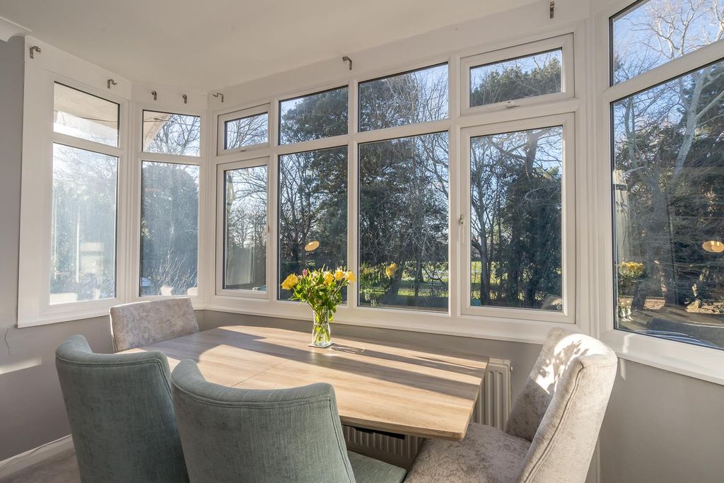 Property photo 3 of 13 5l--5.Jpg