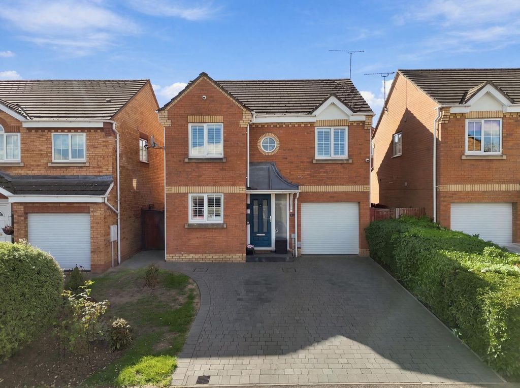 Property photo 1 of 34