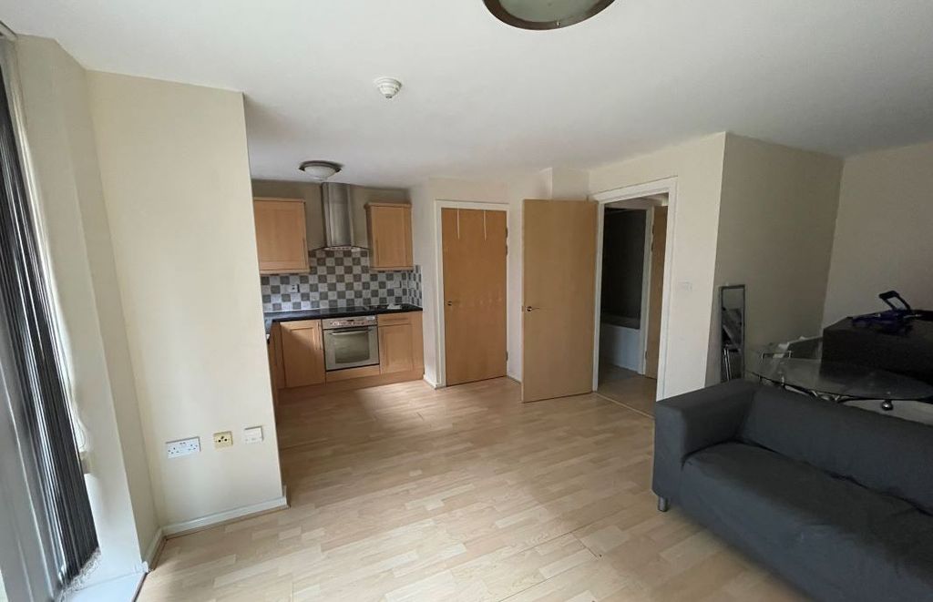 Property photo 2 of 5